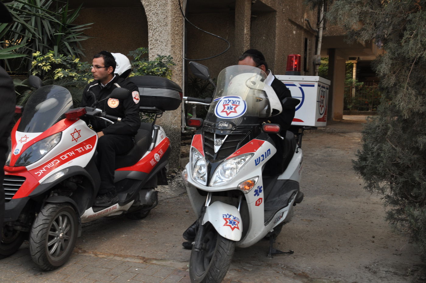 רבבות במסע ההלוויה של כ"ק האדמו"ר מסדיגורא