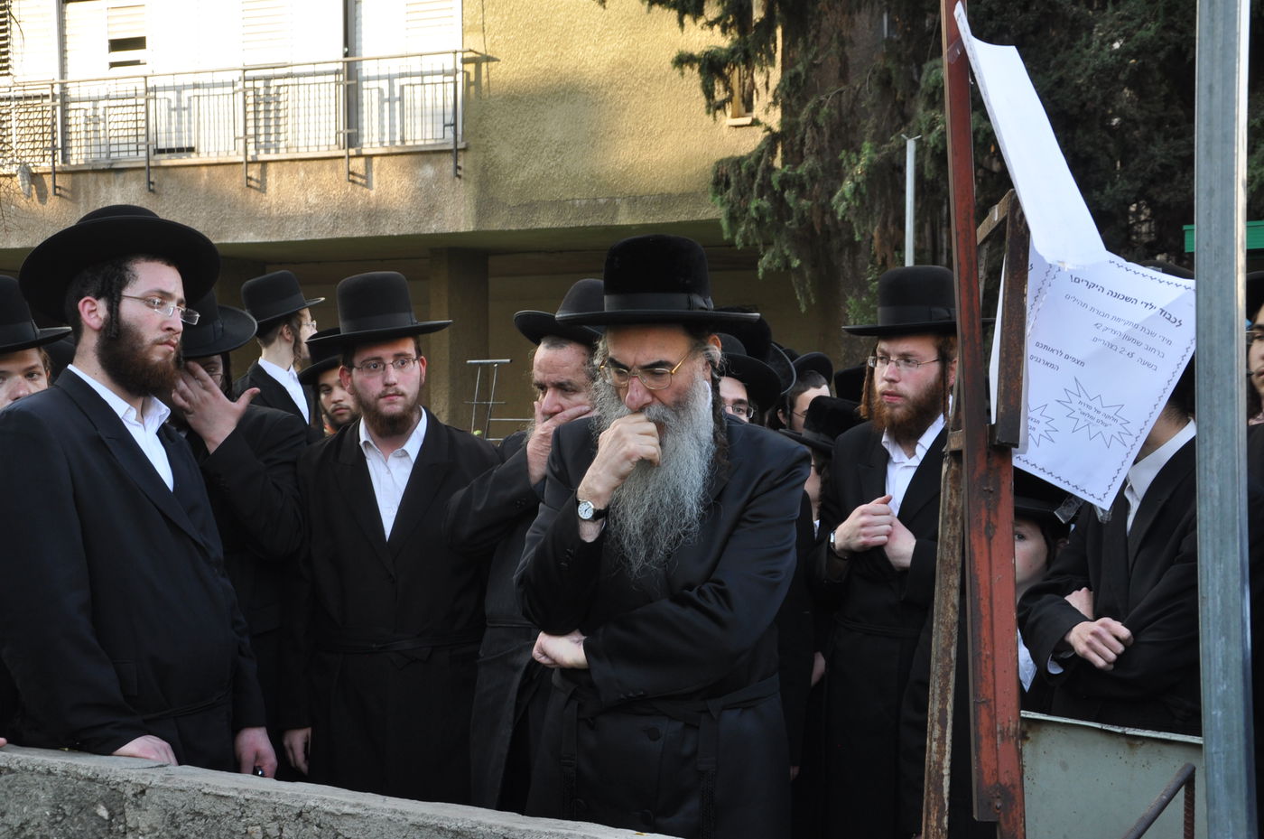 רבבות במסע ההלוויה של כ"ק האדמו"ר מסדיגורא