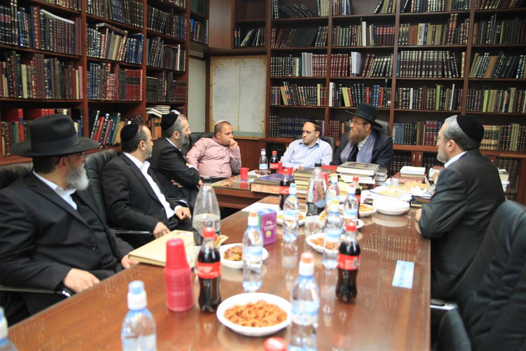 צפו: אריה דרעי מתדרך פעילים בדרום