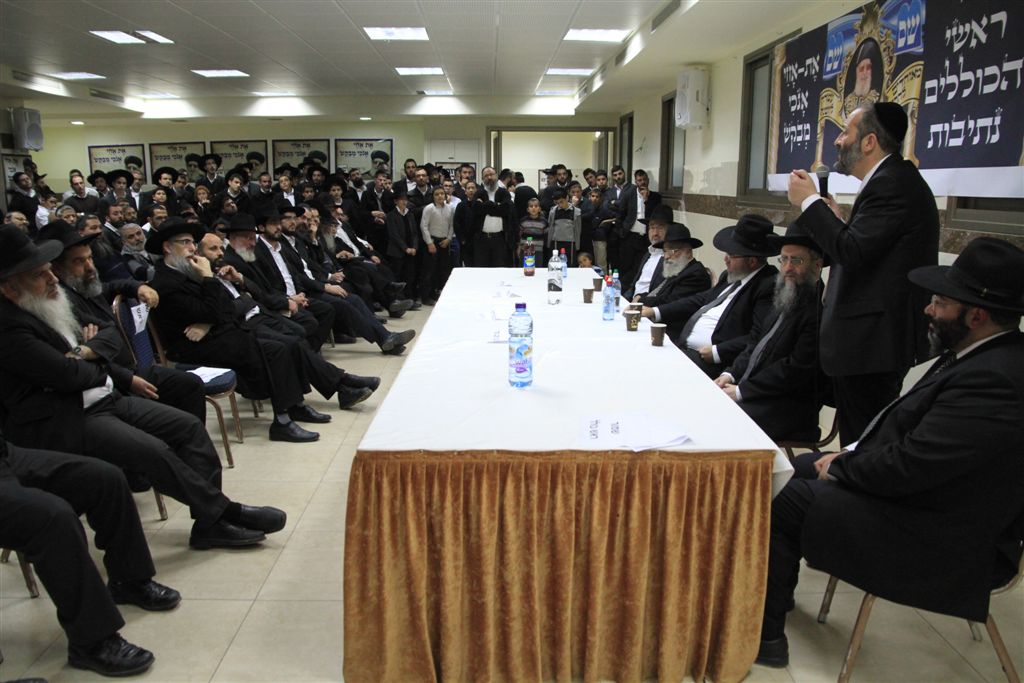 צפו: אריה דרעי מתדרך פעילים בדרום