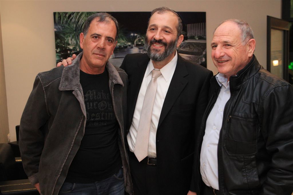 צפו: אריה דרעי מתדרך פעילים בדרום