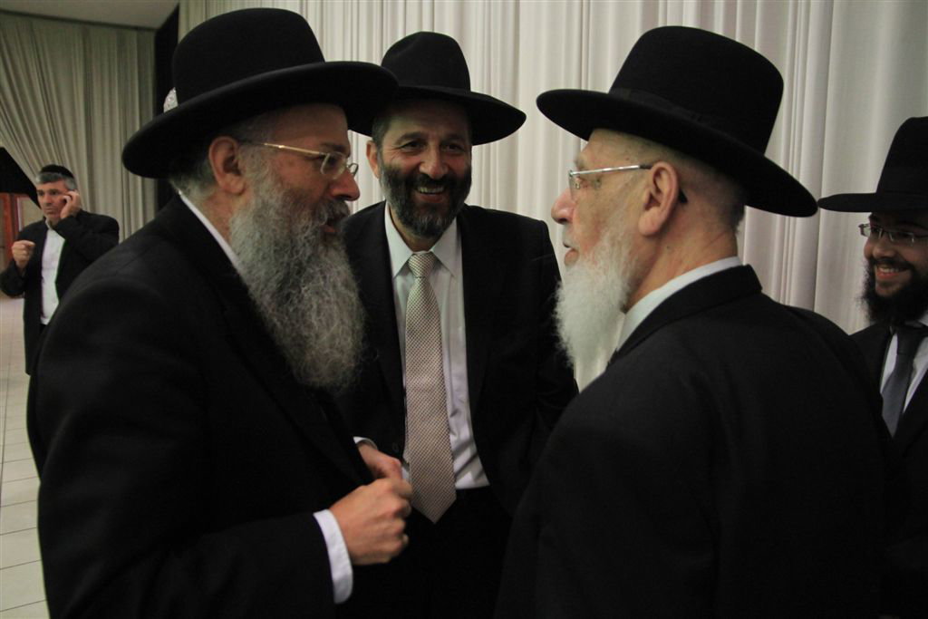 צפו: אריה דרעי מתדרך פעילים בדרום