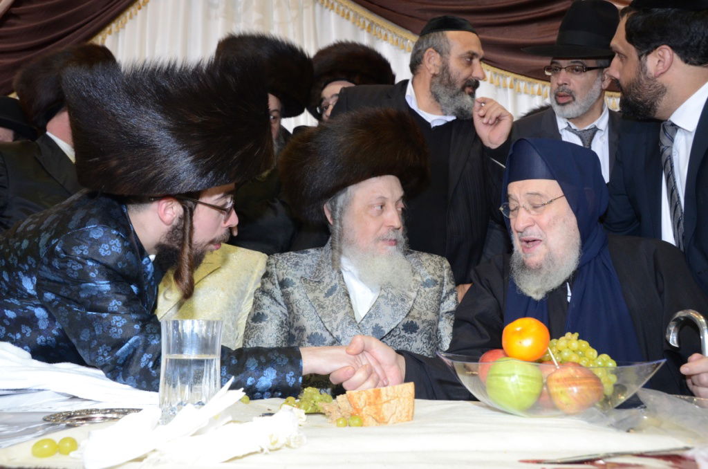 אלפים בשמחת נישואי נכדו הבכור של האדמו"ר מצאנז