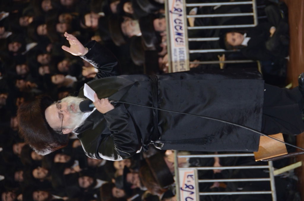 אלפים בשמחת נישואי נכדו הבכור של האדמו"ר מצאנז