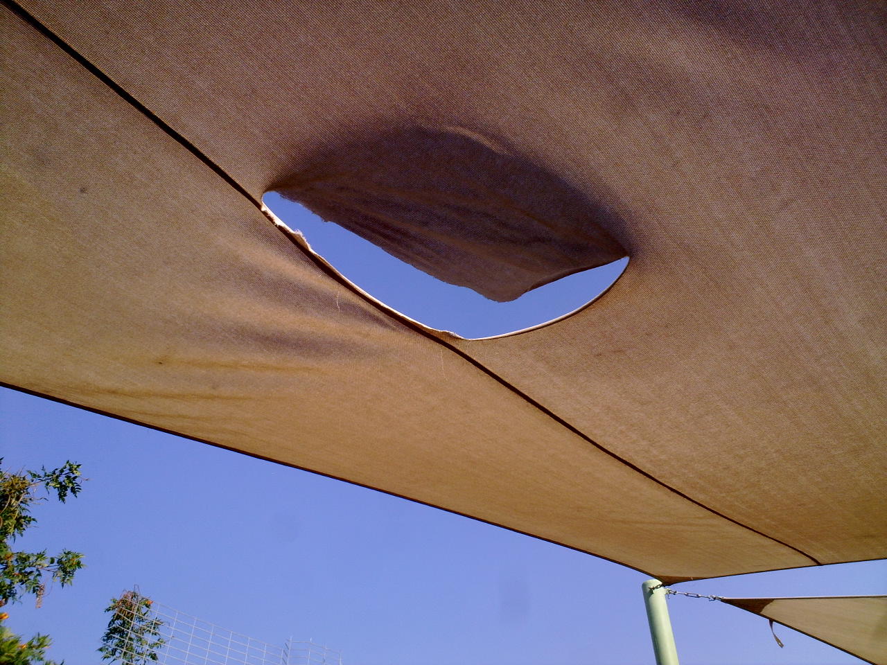 נס בבני-ברק: בן 11 נפל מגובה רב ונפצע בינוני