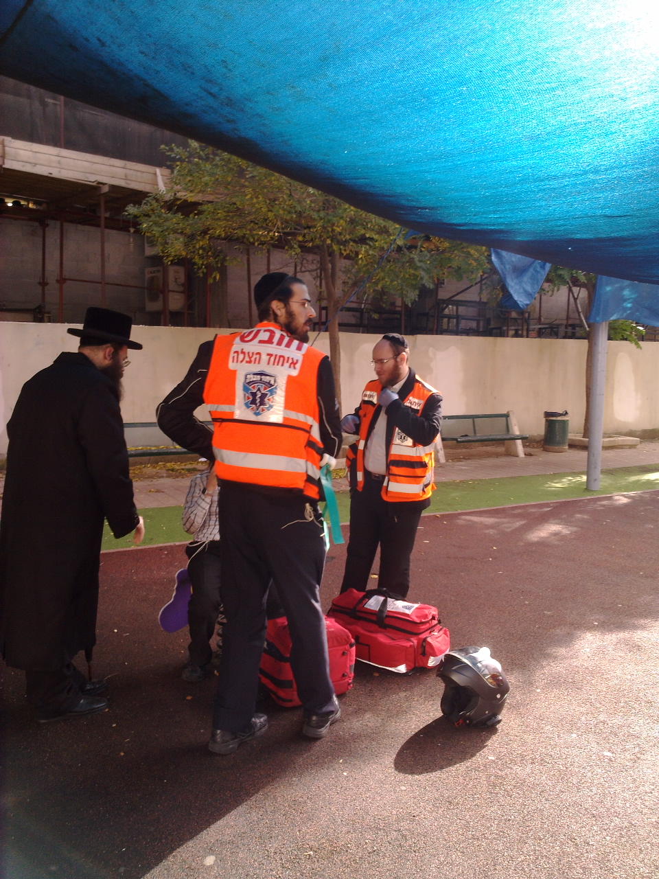 בני ברק: בן 11 נפל מגובה בגינת המשחקים