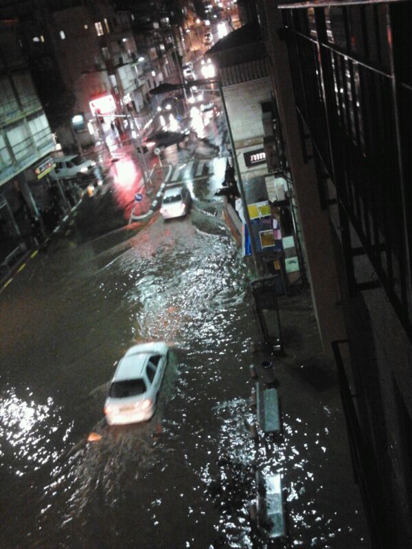 הנחל החרדי: צפו בבני ברק עולה על גדותיה