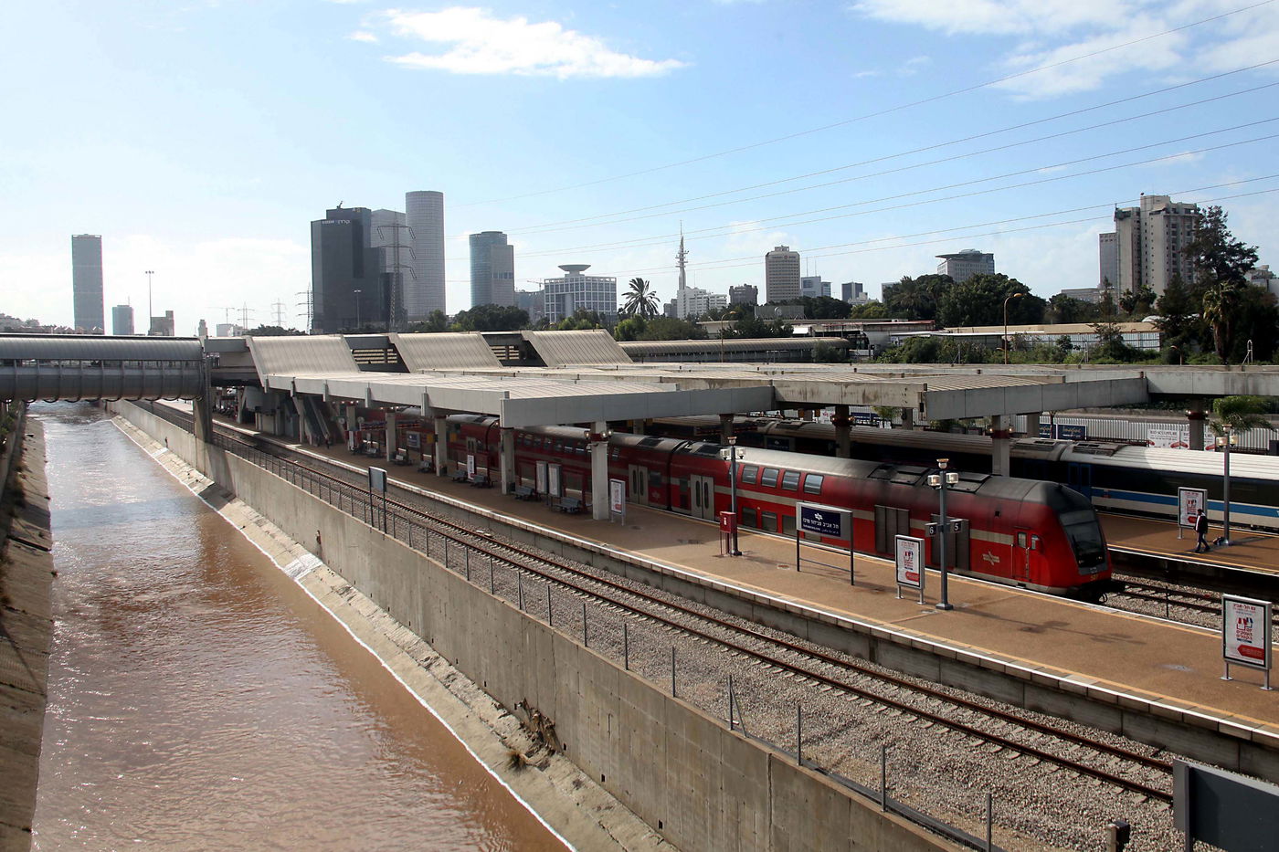 רוחות עזות וגשם סוער • תמונות מנזקי הסופה