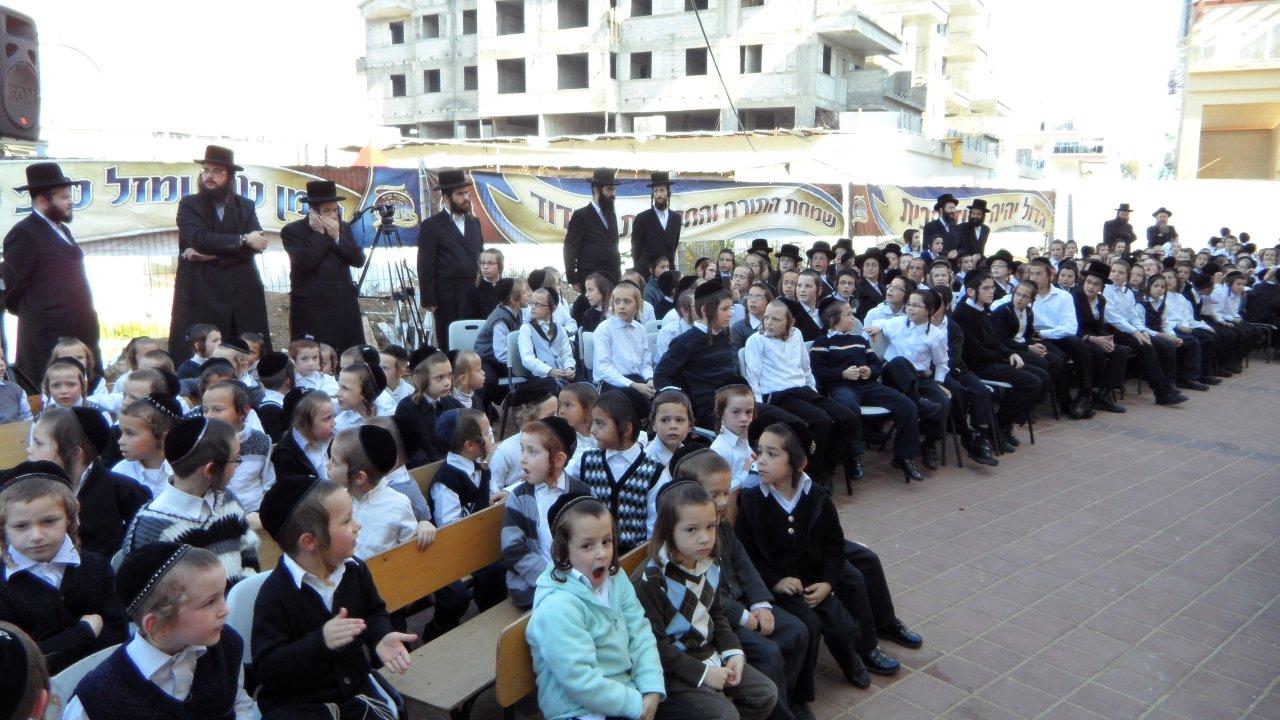 קביעת מזוזות לבניין הת"ת החדש של פיטסבורג • גלריה