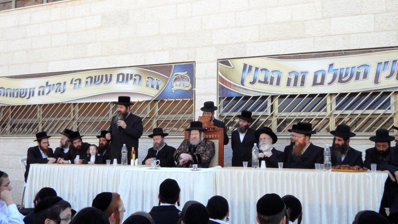 קביעת מזוזות לבניין הת"ת החדש של פיטסבורג • גלריה