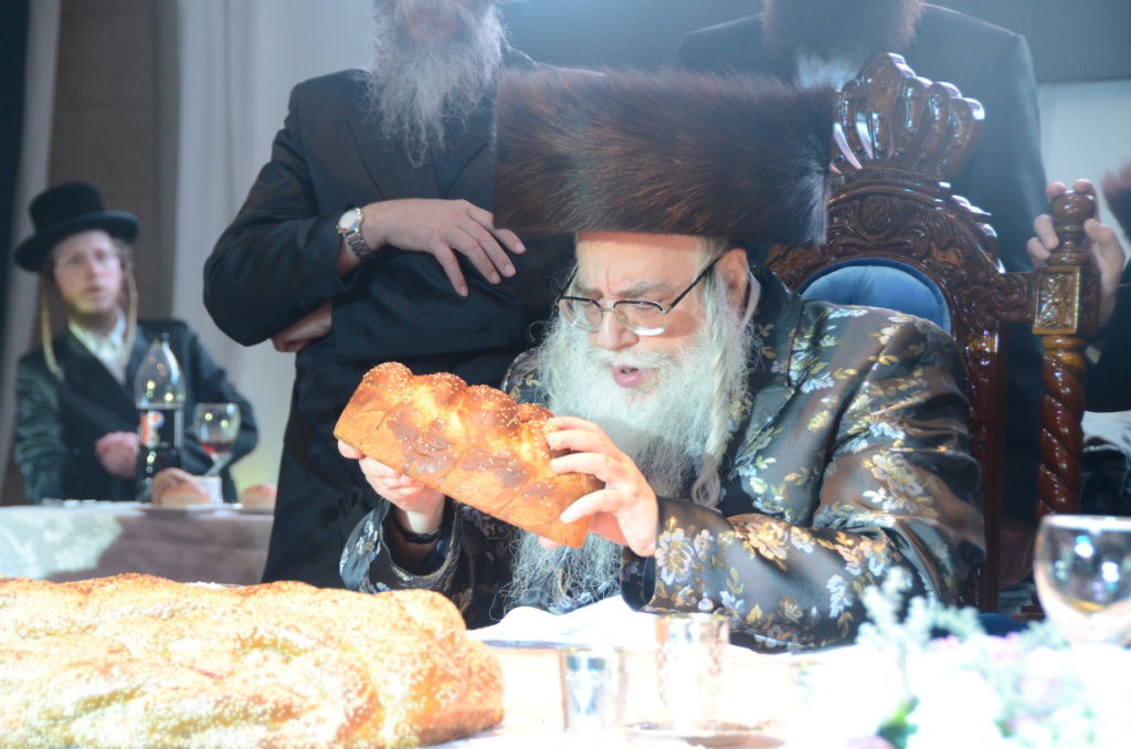 צאנז: שבע ברכות ודינר לרגל חנוכת הבנין החדש