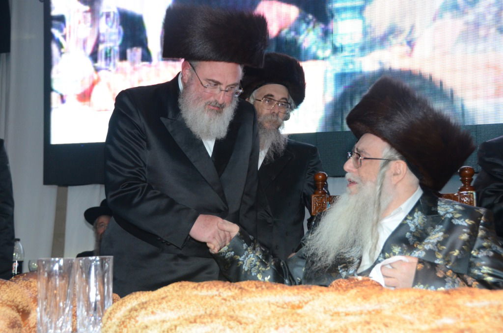 צאנז: שבע ברכות ודינר לרגל חנוכת הבנין החדש