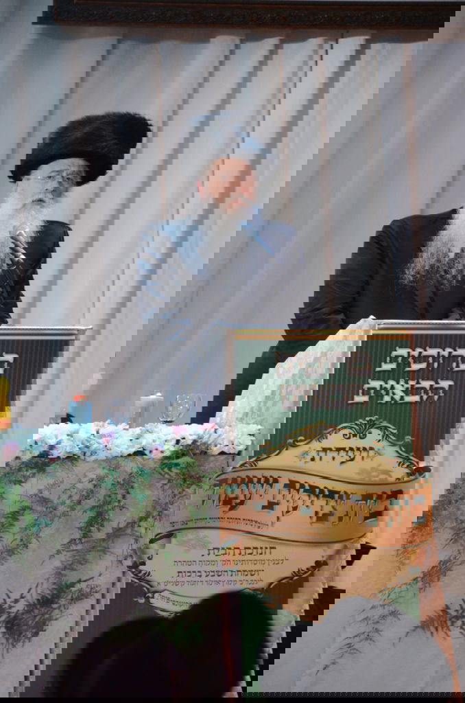 צאנז: שבע ברכות ודינר לרגל חנוכת הבנין החדש