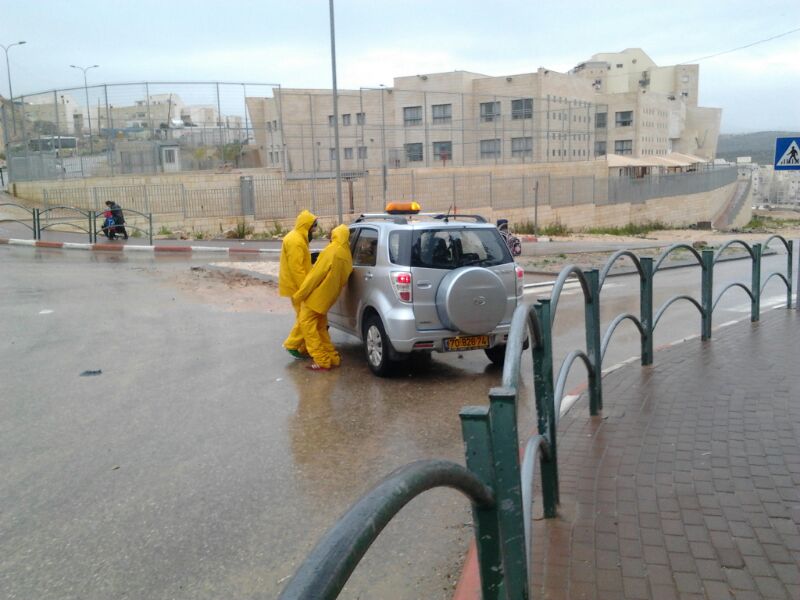 צפו: מודיעין עילית מוצפת