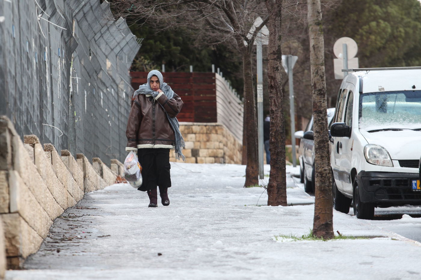 בגלל השלג: התחבורה  הציבורית בי-ם הופסקה