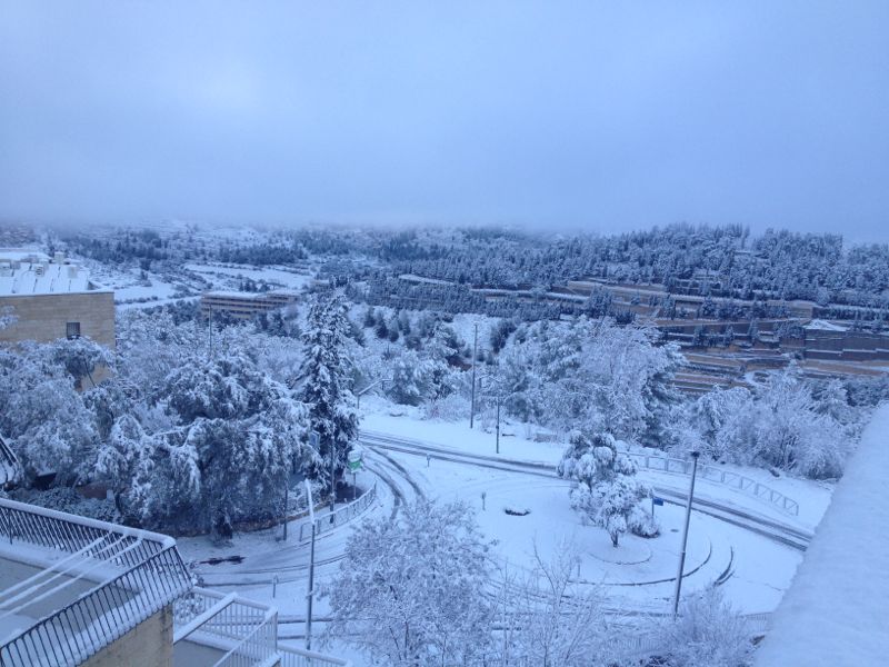 20 ס"מ שלג בירושלים; כביש 443 נפתח לתנועה