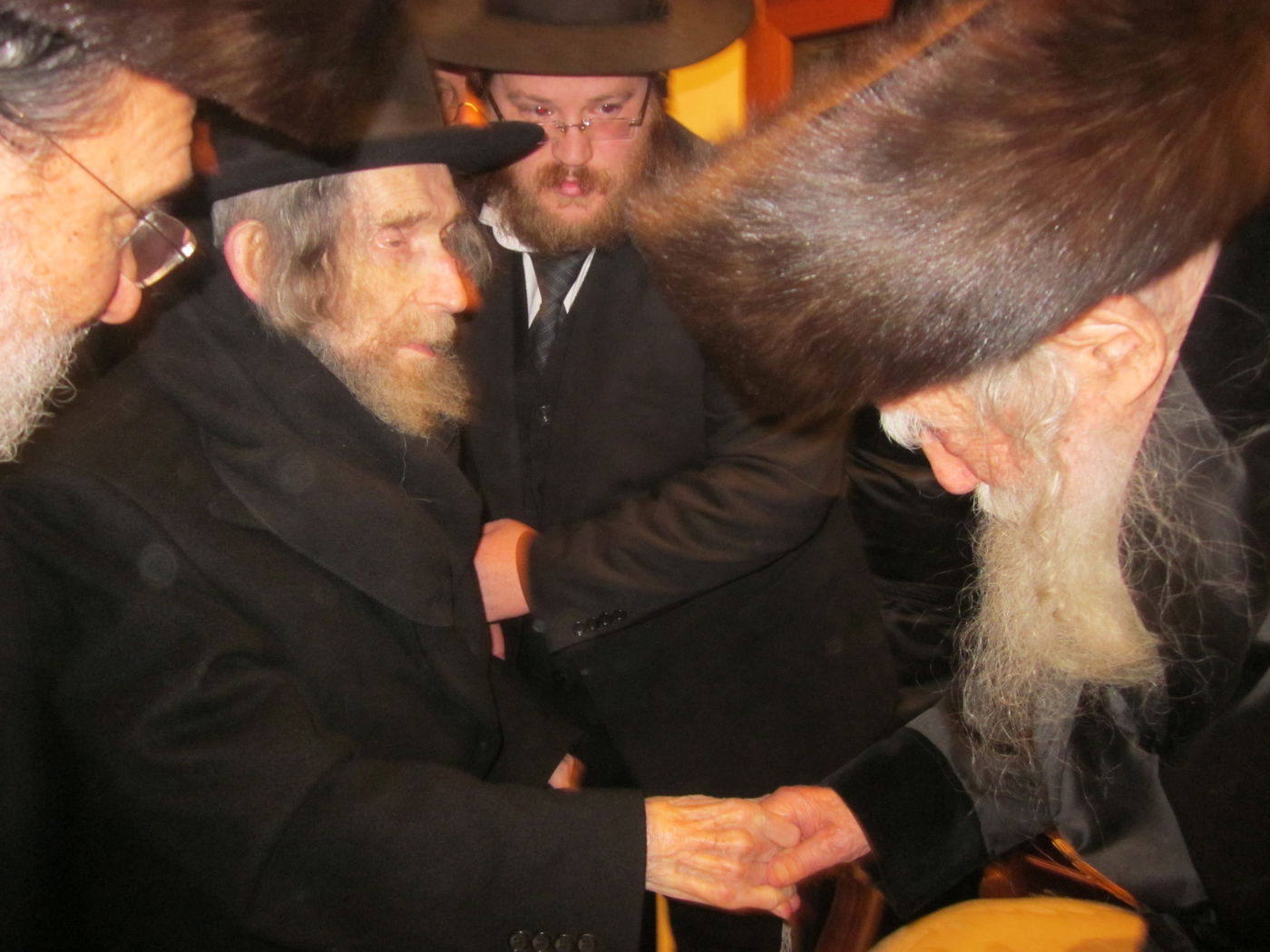 צפו: פגישת הרב שטיינמן והאדמו"ר מערלוי