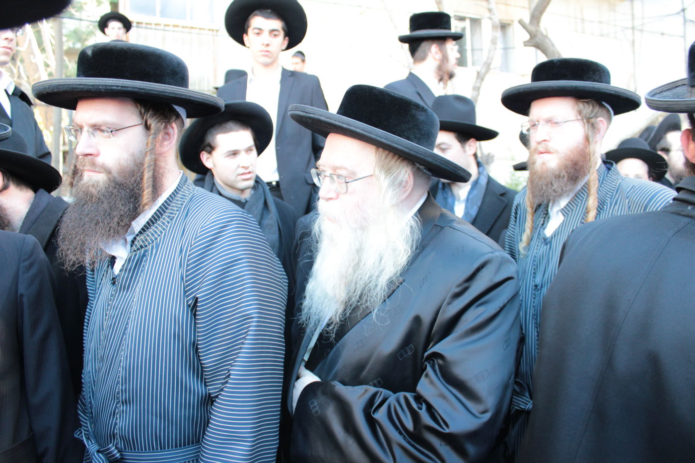 אלפים נפרדו מהגאון הרב יעקב ישעיה בלויא זצ"ל