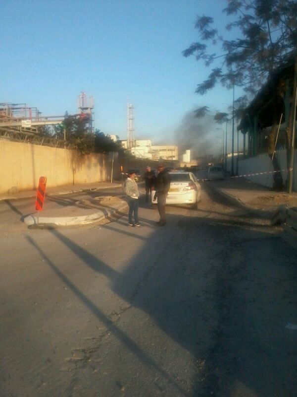 כוחות כיבוי אש השתלטו על שריפת ענק במפעל בנתניה