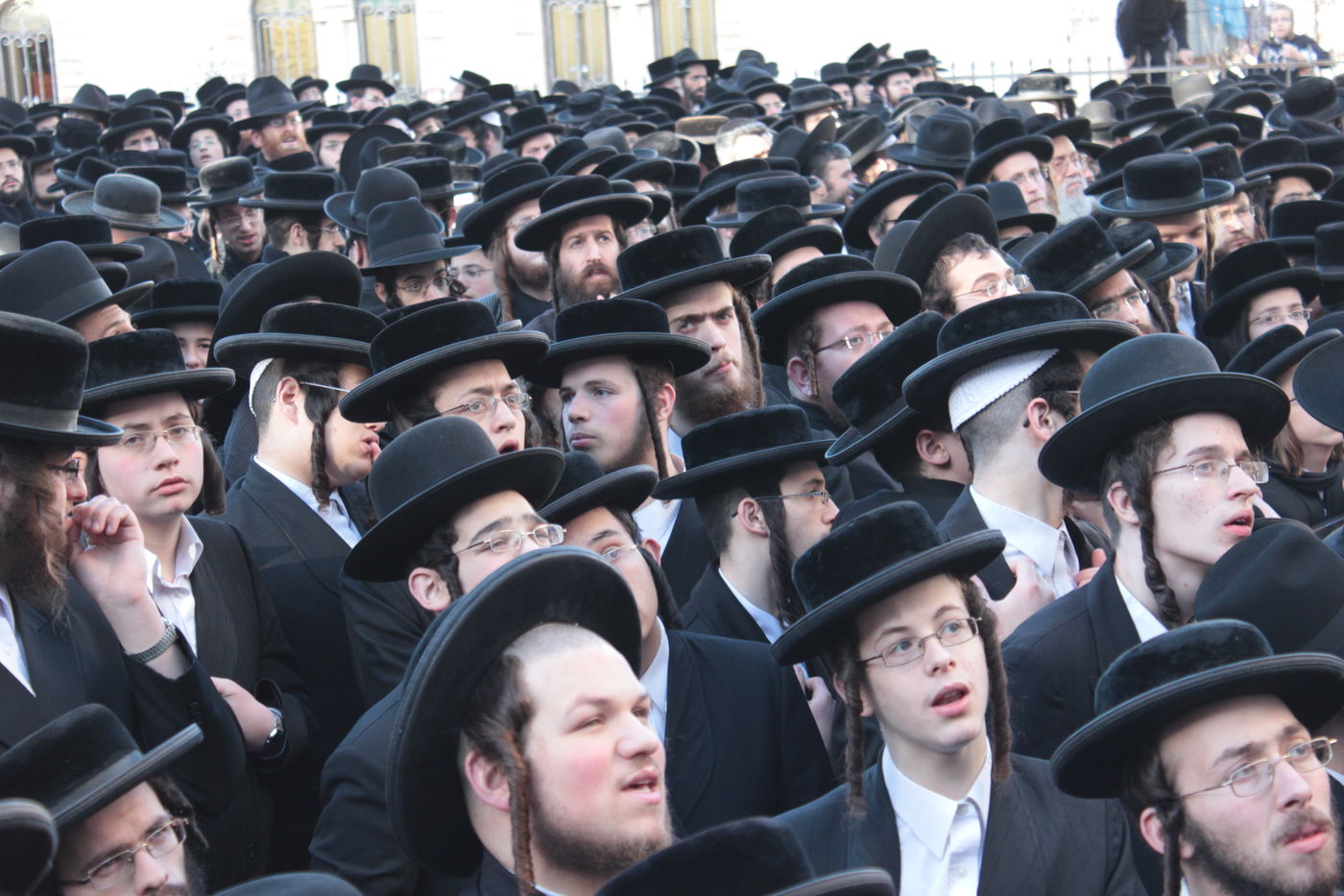 אלפים נפרדו מהגאון הרב יעקב ישעיה בלויא זצ"ל