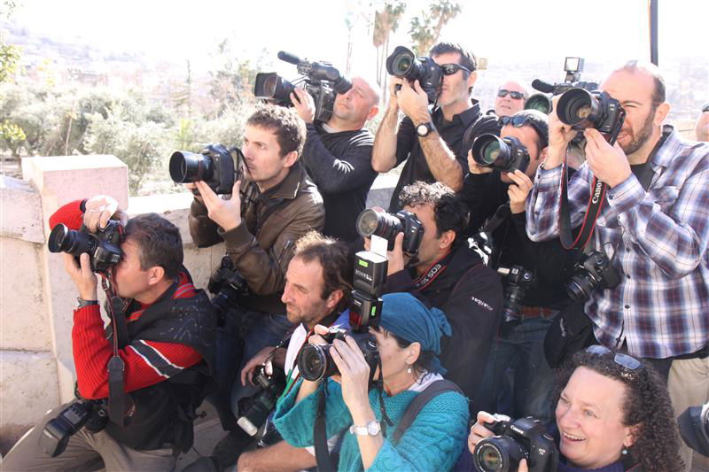 ליברמן בחברון: מתפלל לניצחון