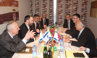 ש"ס במו"מ קואליציוני