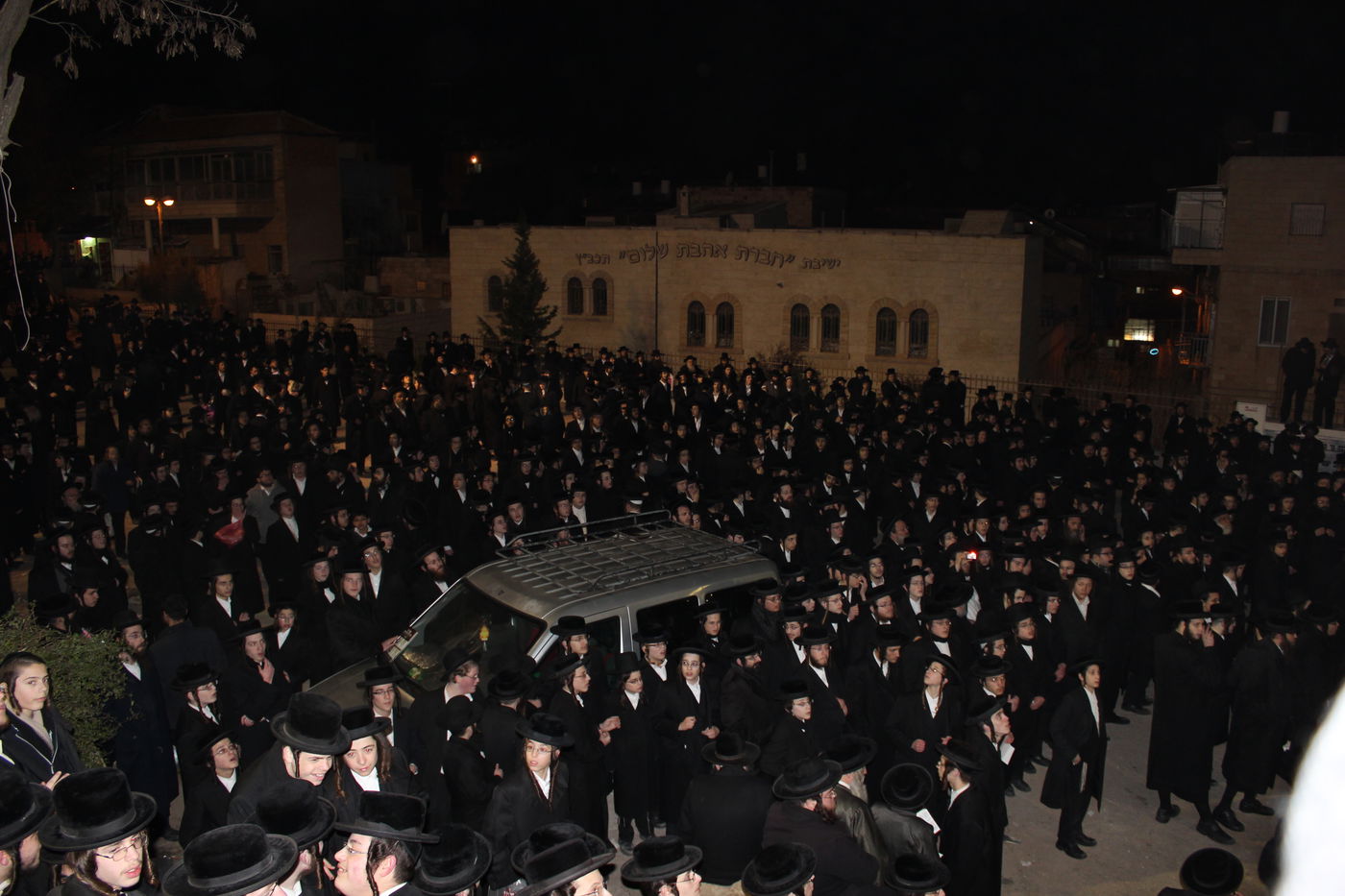 תיעוד: אלפים ב'תיקון חצות' על גזירת הגיוס