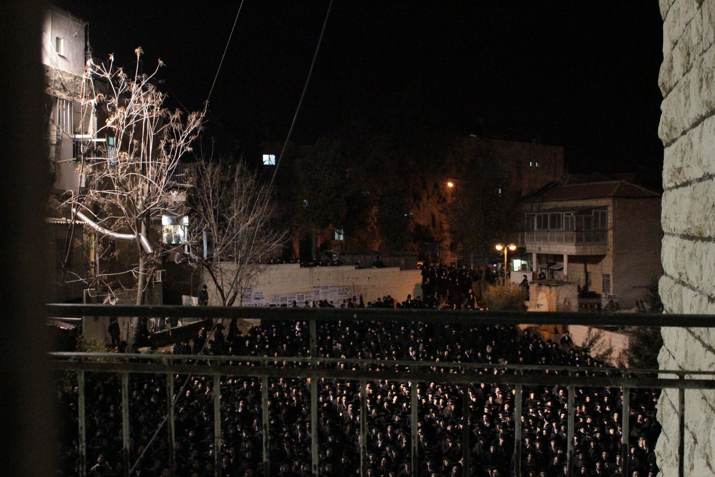 תיעוד: אלפים ב'תיקון חצות' על גזירת הגיוס