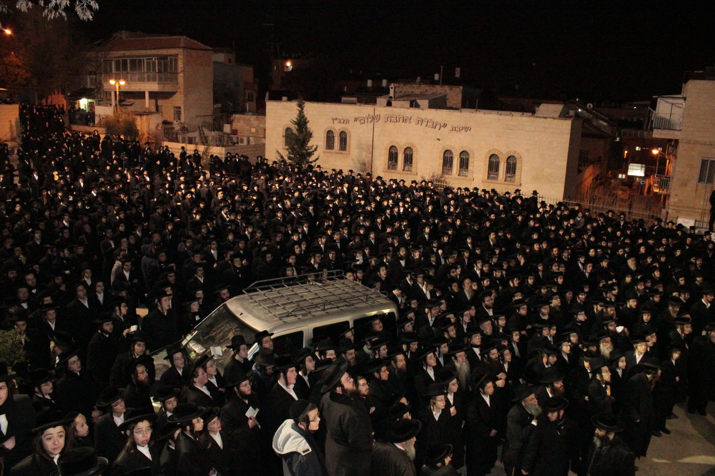 תיעוד: אלפים ב'תיקון חצות' על גזירת הגיוס