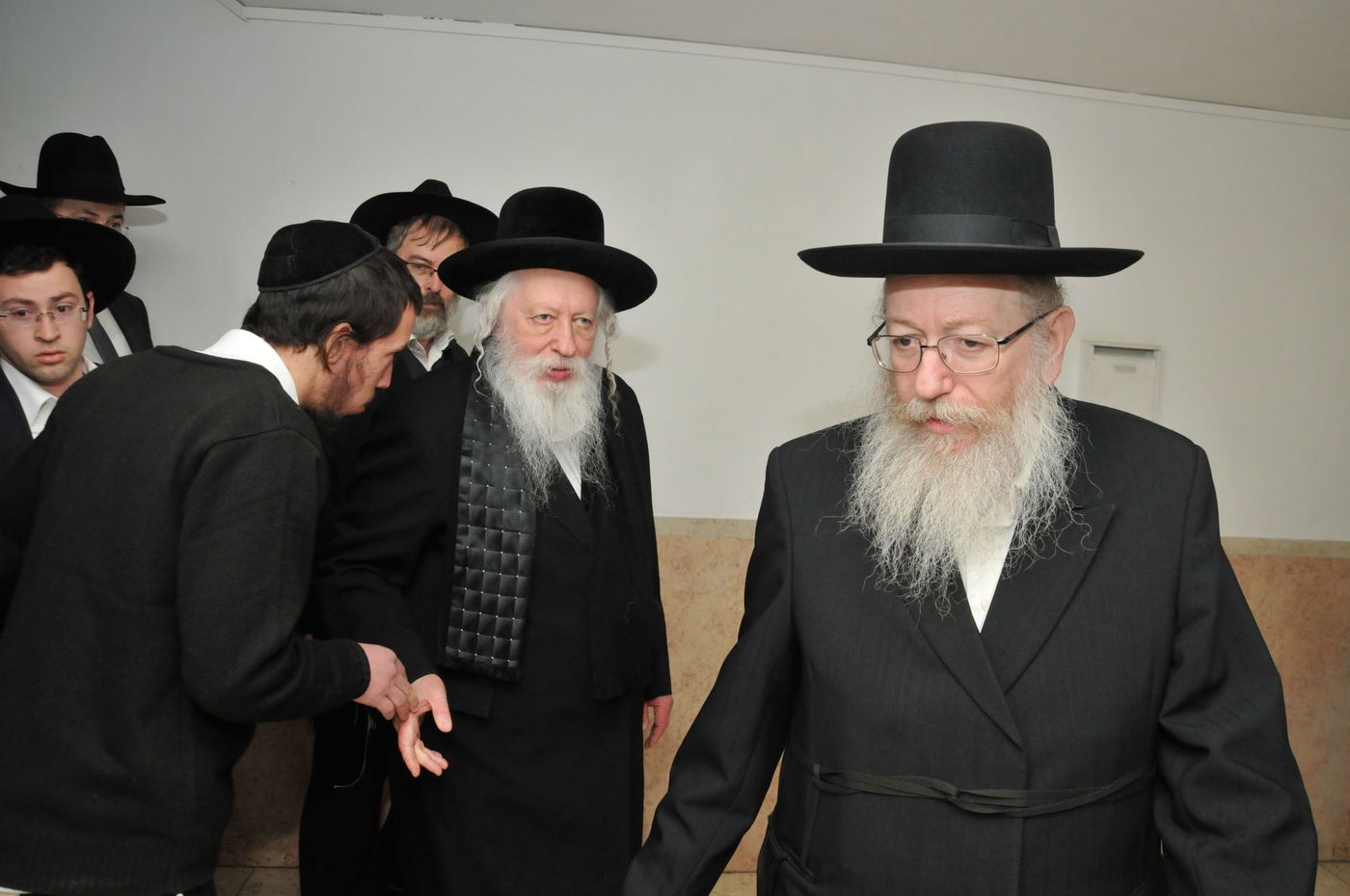 בעקבות הביקור: הגר"ש אויערבך במכתב להצביע ג'