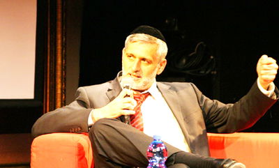 השר אלי ישי נואם בכנס