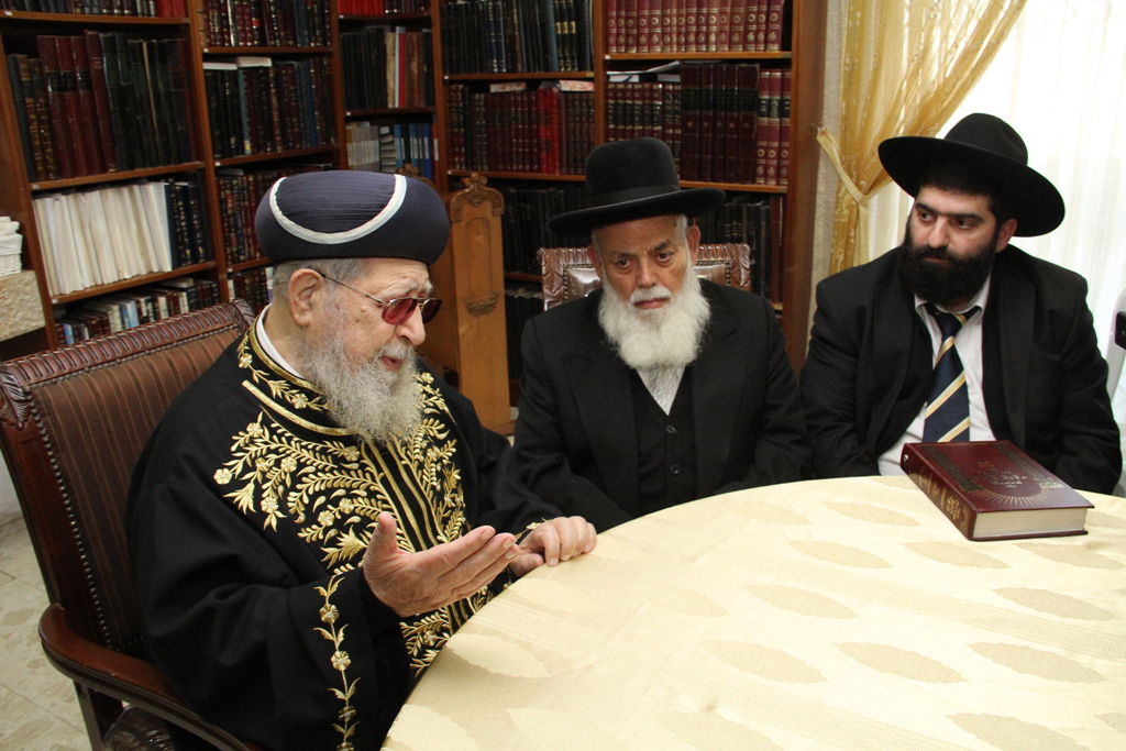 רבני גילה במעונו של מרן הגר"ע יוסף