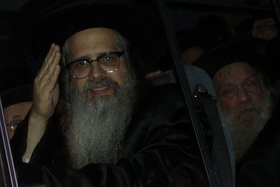 רבבות חסידים קיבלו את האדמו"ר מסאטמר בי-ם