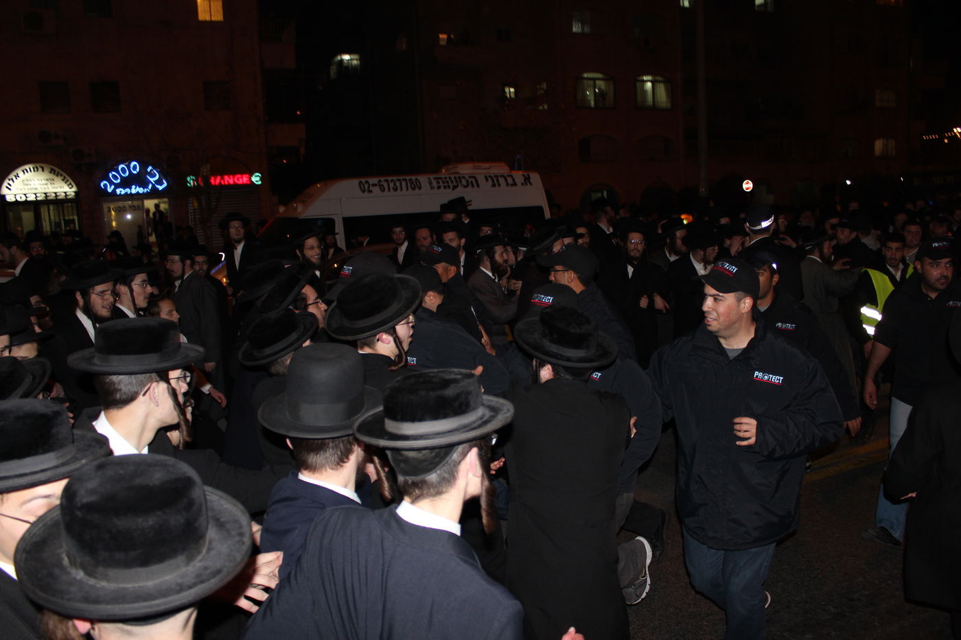 רבבות חסידים קיבלו את האדמו"ר מסאטמר בי-ם