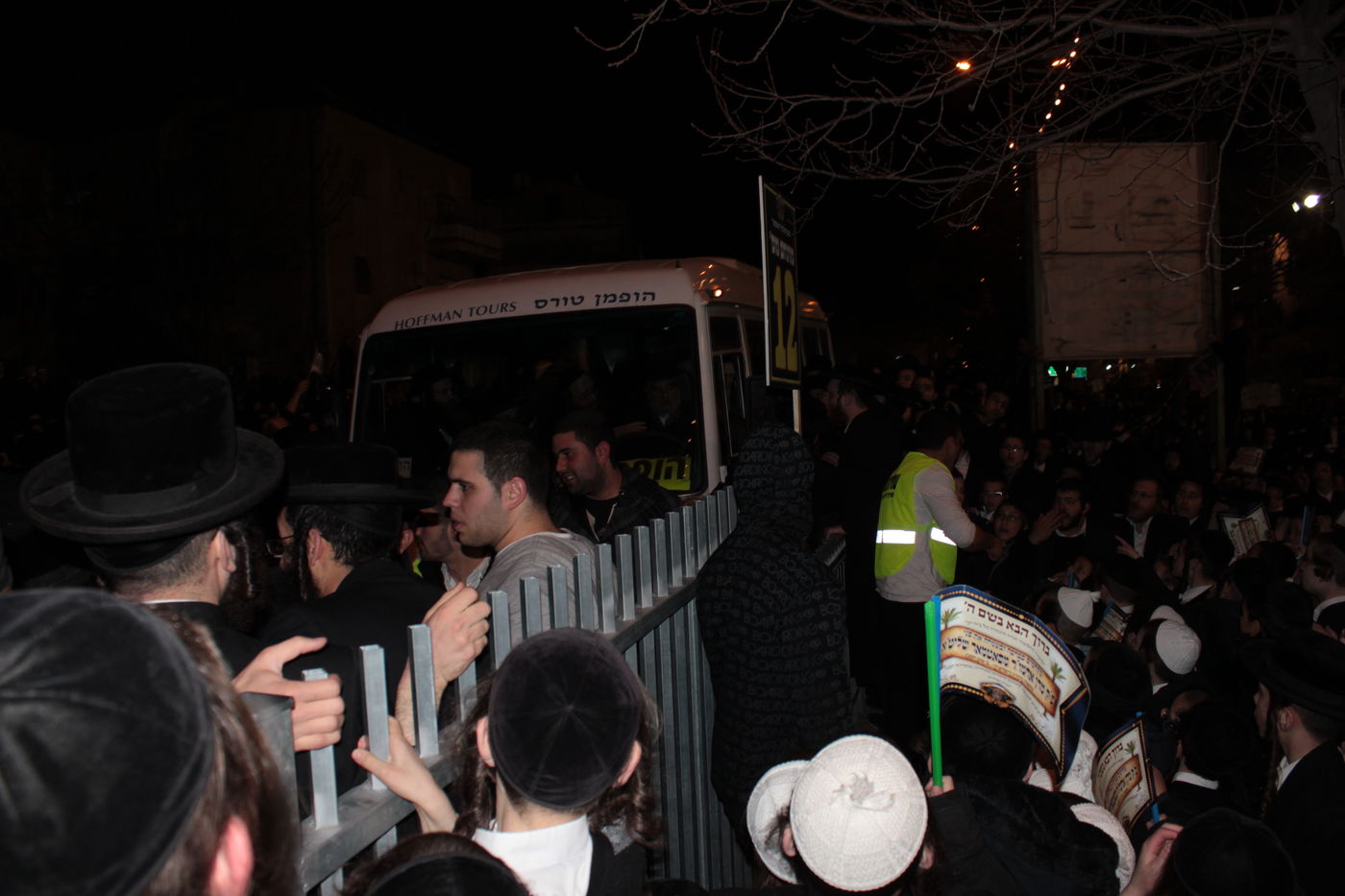 רבבות חסידים קיבלו את האדמו"ר מסאטמר בי-ם