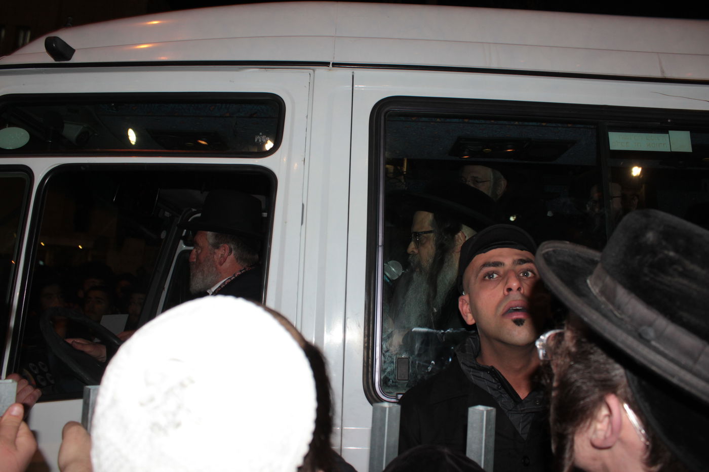 רבבות חסידים קיבלו את האדמו"ר מסאטמר בי-ם