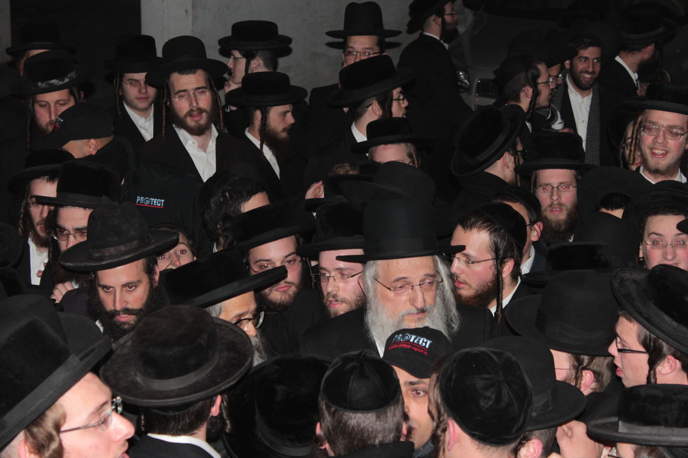 רבבות חסידים קיבלו את האדמו"ר מסאטמר בי-ם