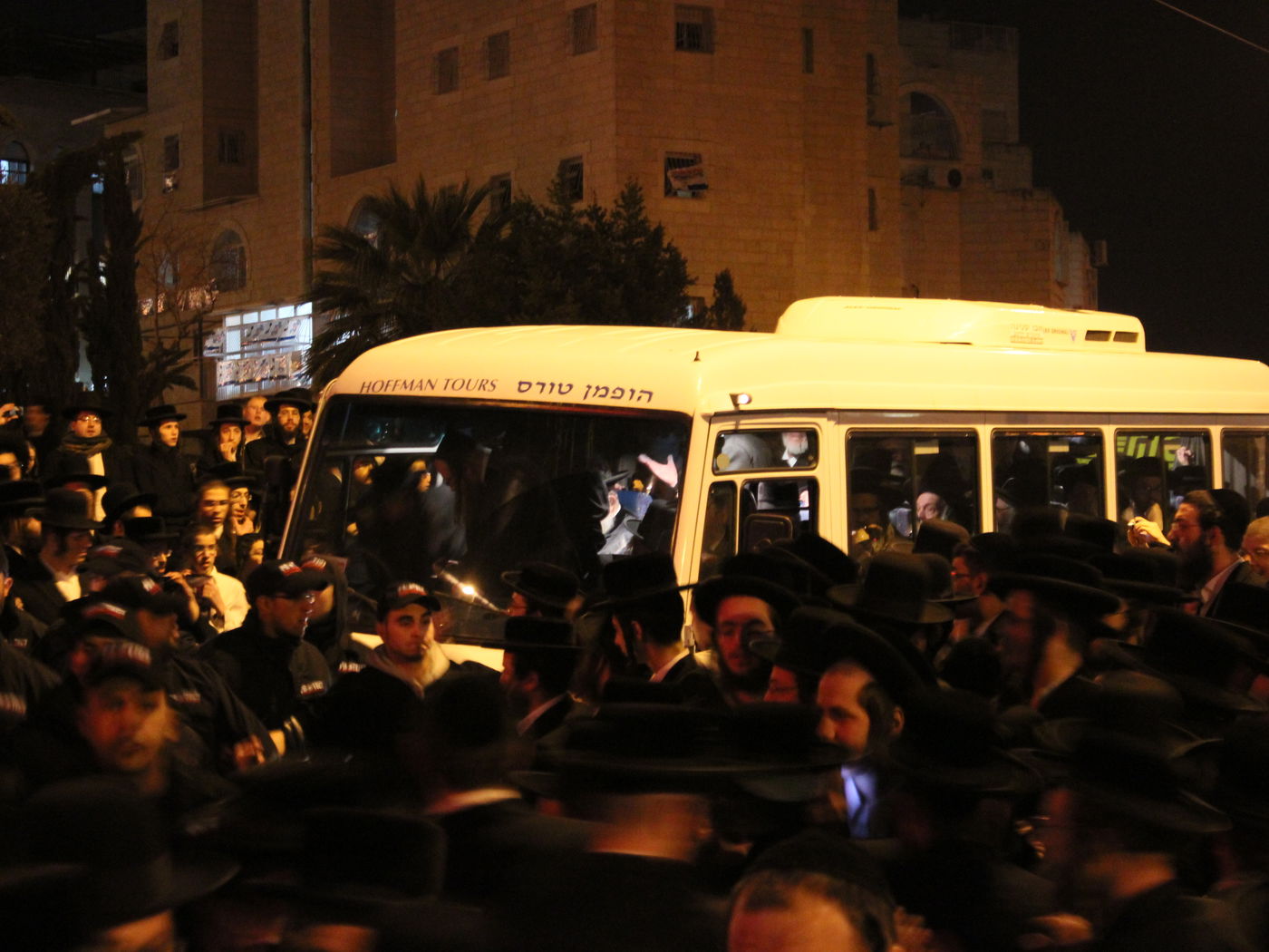 רבבות חסידים קיבלו את האדמו"ר מסאטמר בי-ם