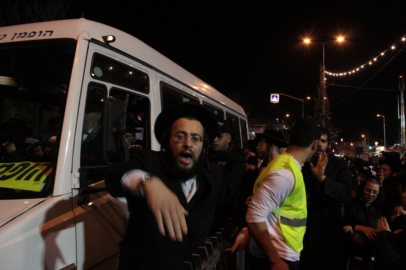 רבבות חסידים קיבלו את האדמו"ר מסאטמר בי-ם