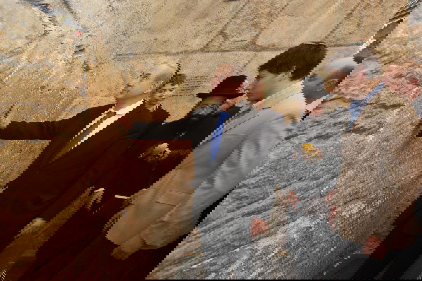 נתניהו בכותל, הבוקר