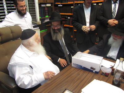 רובינשטיין אצל הגר"ח קנייבסקי, הערב