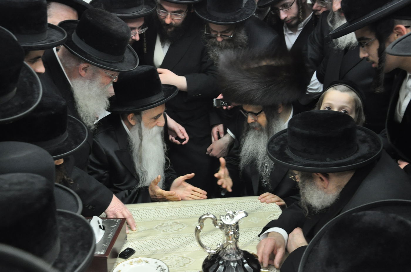 תיעוד מיוחד: האדמו"ר מסאטמר מבקר בבני-ברק