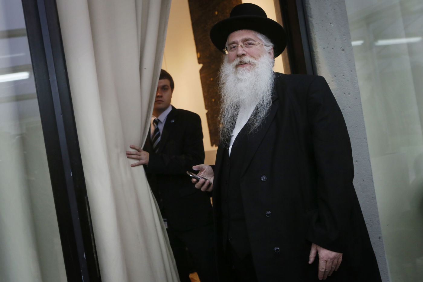 'יהדות התורה' לפרס: "מודאגים מקידום חוק שיפגע בעולם התורה"