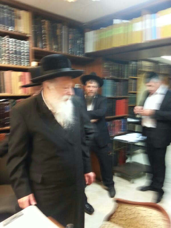 מרן האדמו"ר מגור הגיע לביתו של  מרן הגר"ע יוסף