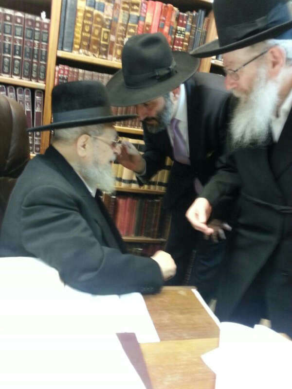 מרן האדמו"ר מגור הגיע לביתו של  מרן הגר"ע יוסף