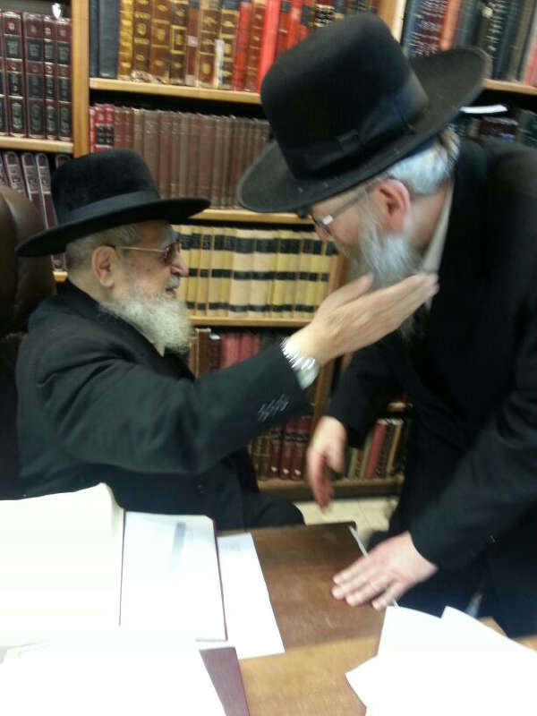 מרן האדמו"ר מגור הגיע לביתו של  מרן הגר"ע יוסף