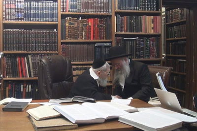 צפו: פגישת הרב אפרתי ומרן הגר"ע יוסף