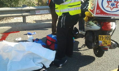 רוכב אופנוע התנגש במשאית ונהרג