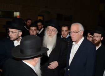 ח"כ אורי אריאל במשרדי הישיבה