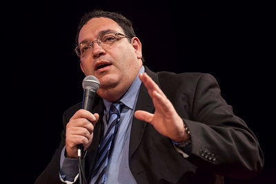 הרב שי פירון